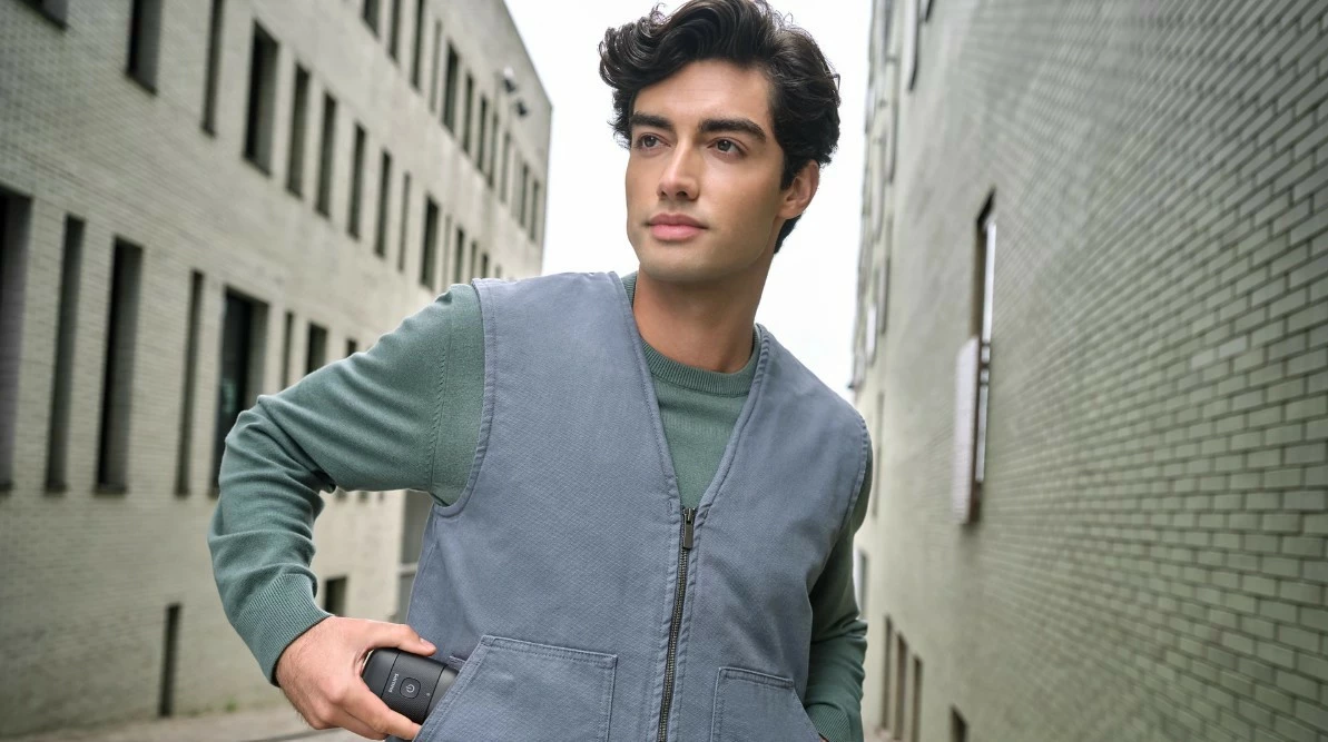 Makinë rroje Philips S591/05, për meshkuj, e zezë, me etui udhëtimi