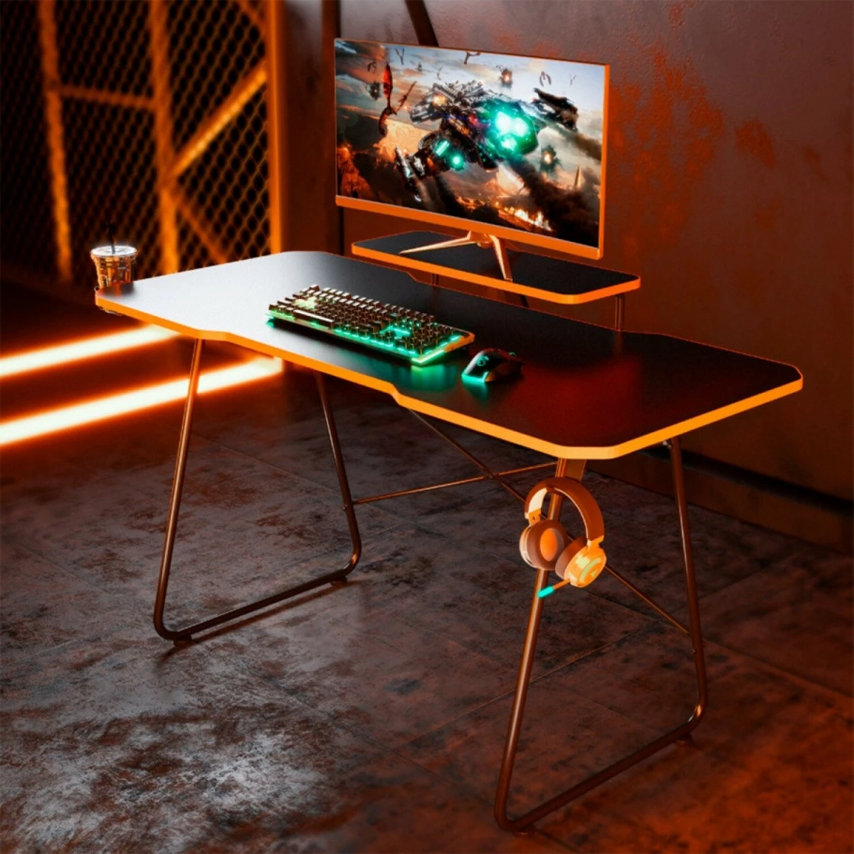 Tavolinë gaming Maclean RS170 me raft monitori, e zezë