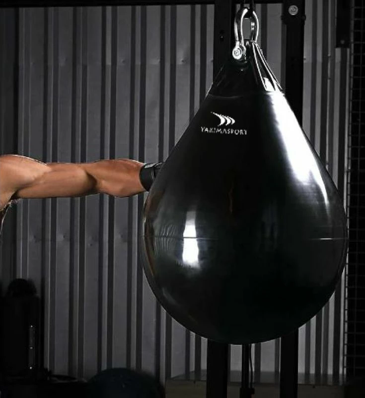 Qese për boks Yakimasport Aqua Bag 100692, e zezë