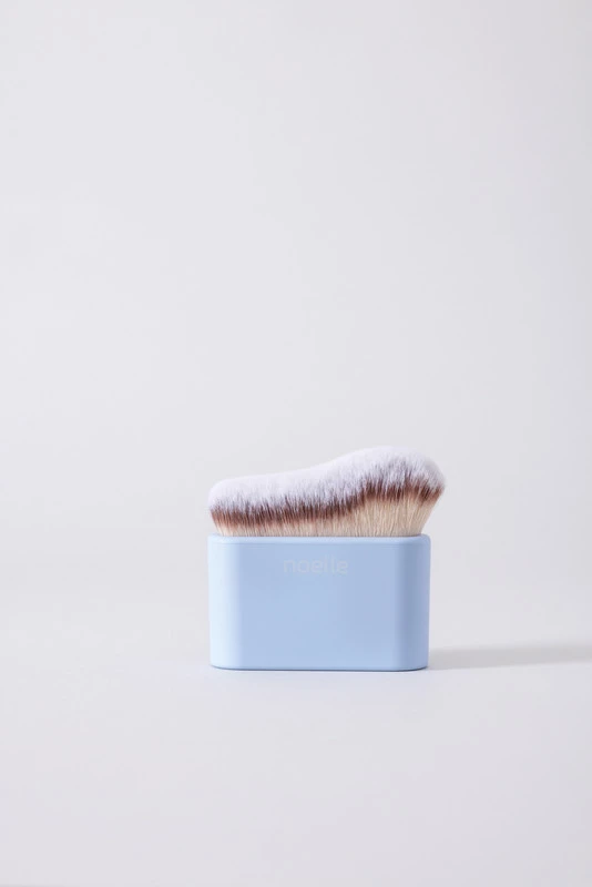 Noelle Face&Body Buff Brush