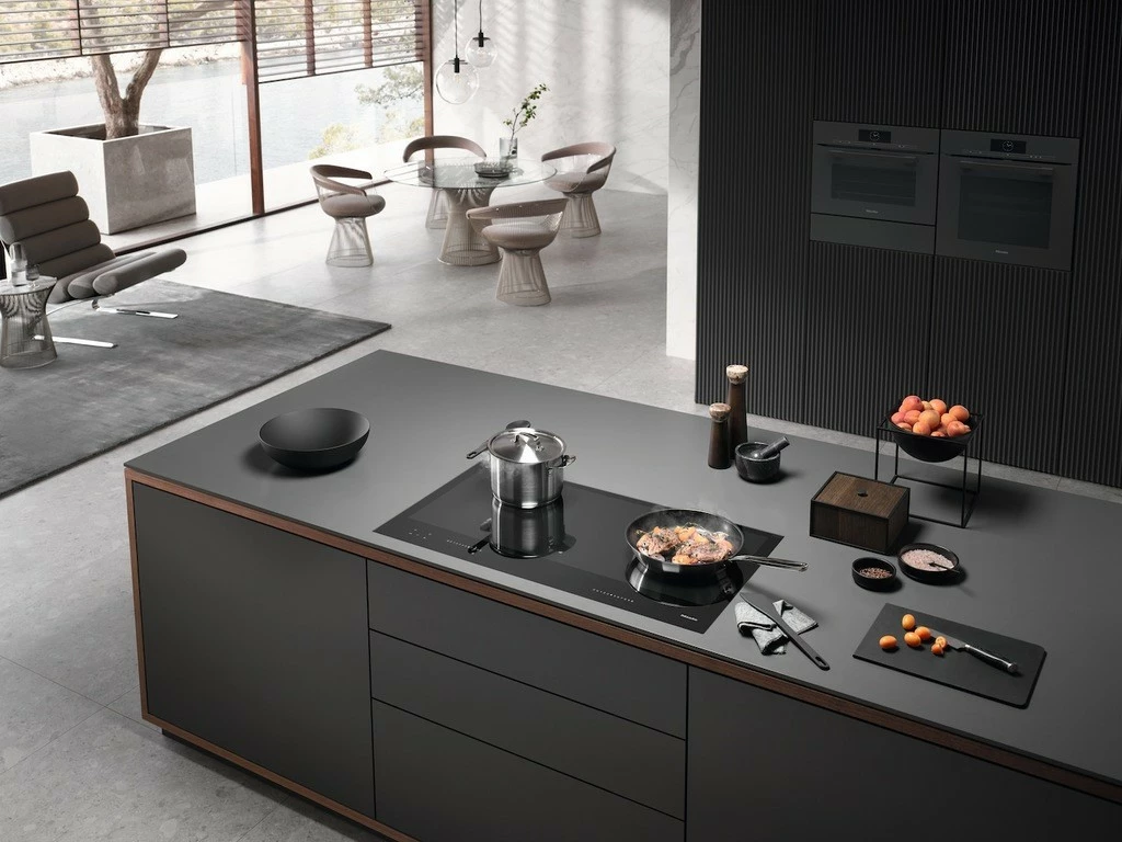 Plitë induksioni Miele KM 7897-1 FL Diamond me induksion në gjithë sipërfaqen, DiamondFinish, e zezë