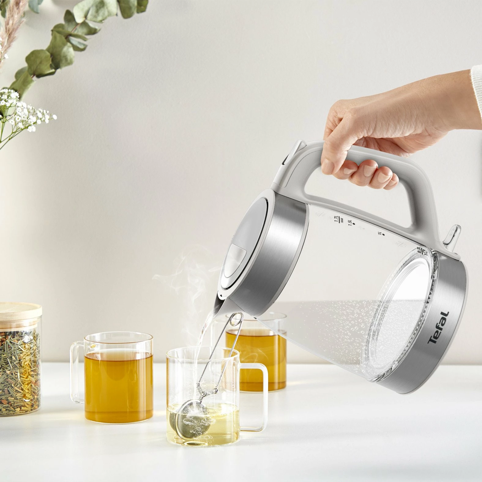 Çajnik elektrik Tefal KI605B30 1.7L 2200W, argjendtë/transparent