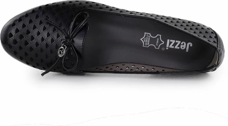 Këpucë për femra Jezzi 222-5, të zeza