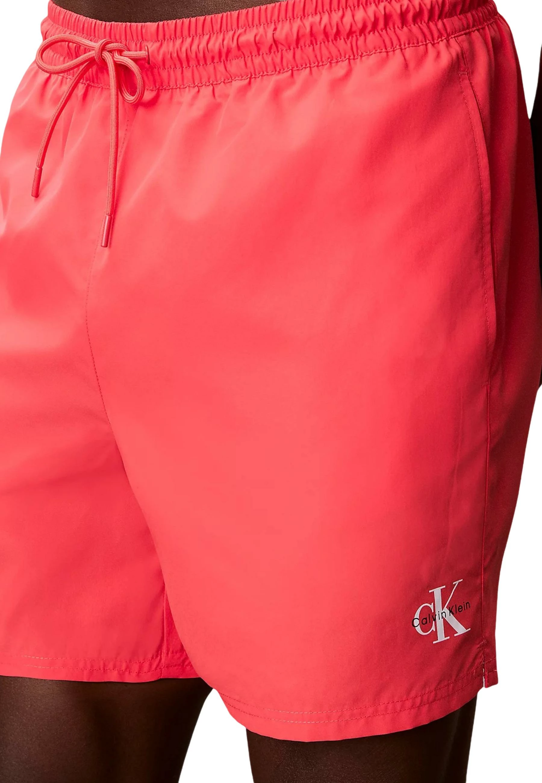 Shorce noti për meshkuj Calvin Klein Jeans LV00N61045, koral [Madhësia: L]
