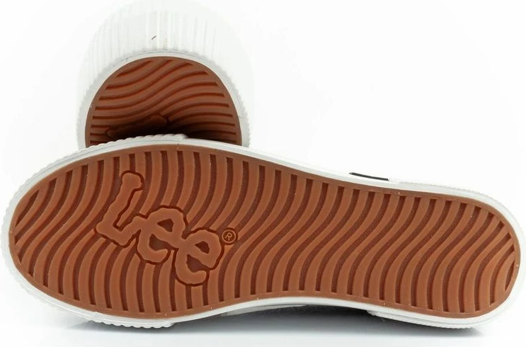 Atlete femra Lee Isla, të zeza platformë