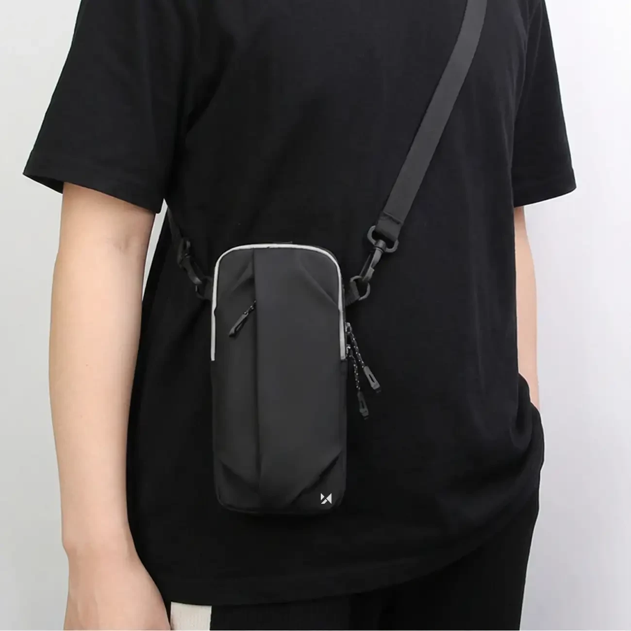 çantë krahu sportive për celular, Wozinsky WSDB-B, 19x10x2.5 cm 86 g, e papërshkueshme nga uji, e zezë