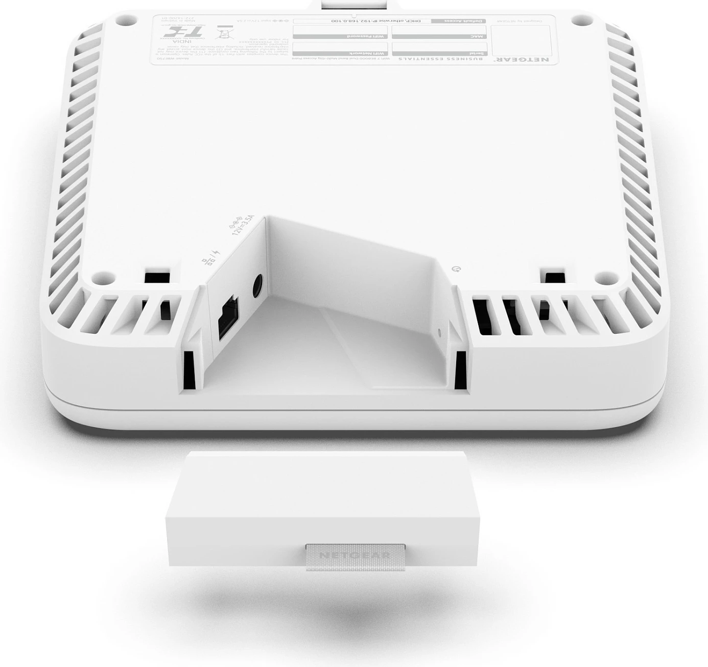 Access point NETGEAR WBE758, Wi‑Fi tri-band 2.4/5/6 GHz, 10GbE, PoE, i bardhë