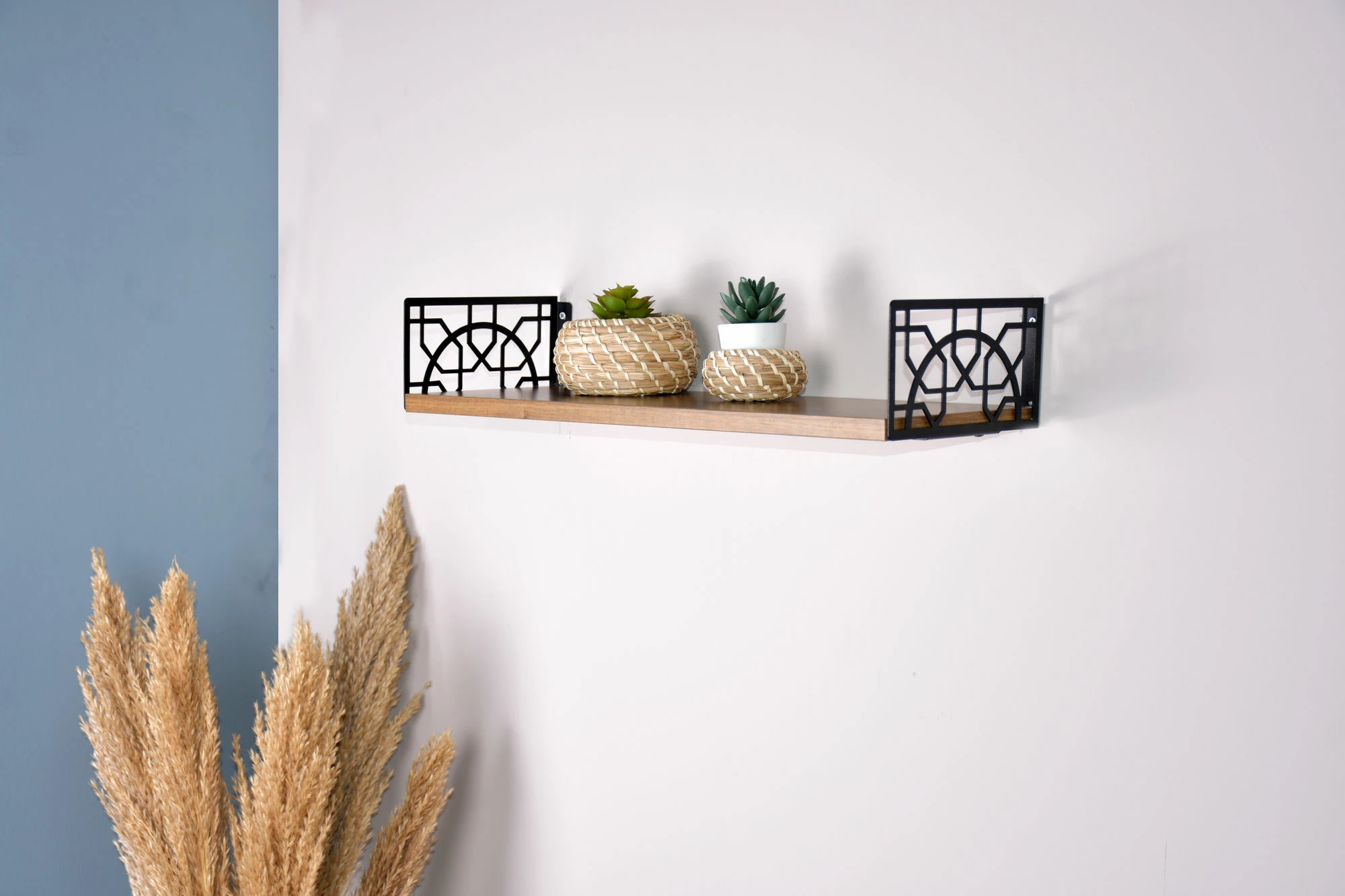 Raft muri Hanah Home, Duvar Rafı2, ngjyrë kafe dhe e zezë