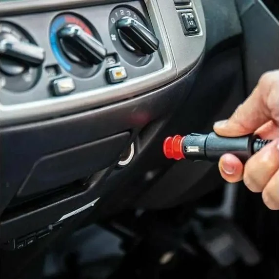 Ftohës-ngrohës portativ Makita CW003GZ01 7 L 18V/40V XGT/230V, blu