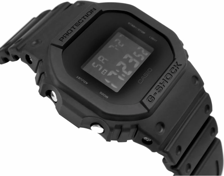 Orë dore për meshkuj Casio G-Shock, e zezë