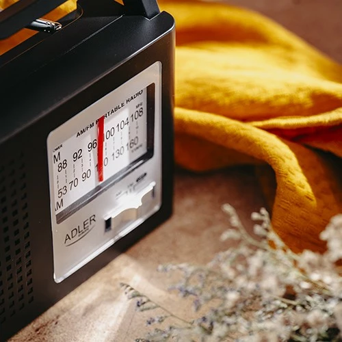 Radio portativ Adler AD1909 AM/FM, mono, 4 W, 3.5 mm jack, e zezë