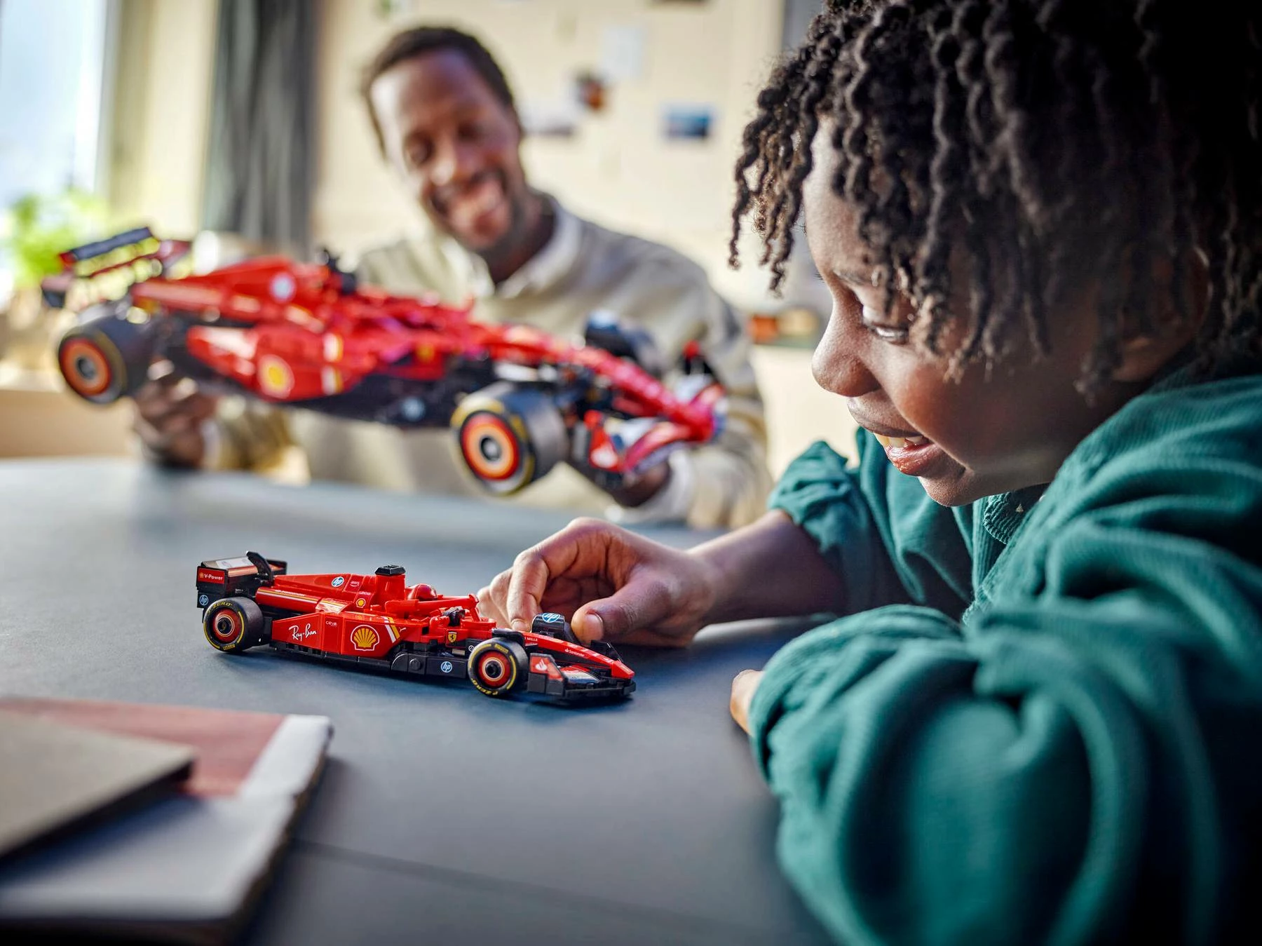 Set ndërtimi LEGO Speed Champions Ferrari SF-24 F1 Race Car 77242, 275 pjesë, e kuqe