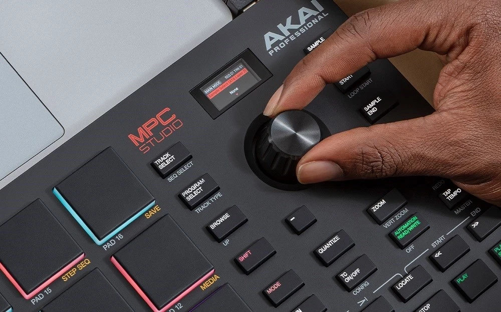 Stacioni i prodhimit muzikor AKAI MPC Studio II, MIDI USB, ngjyrë e zezë