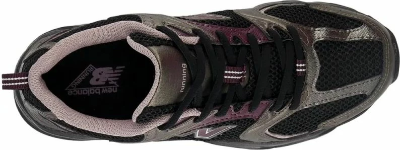 Atlete për femra New Balance, të zeza