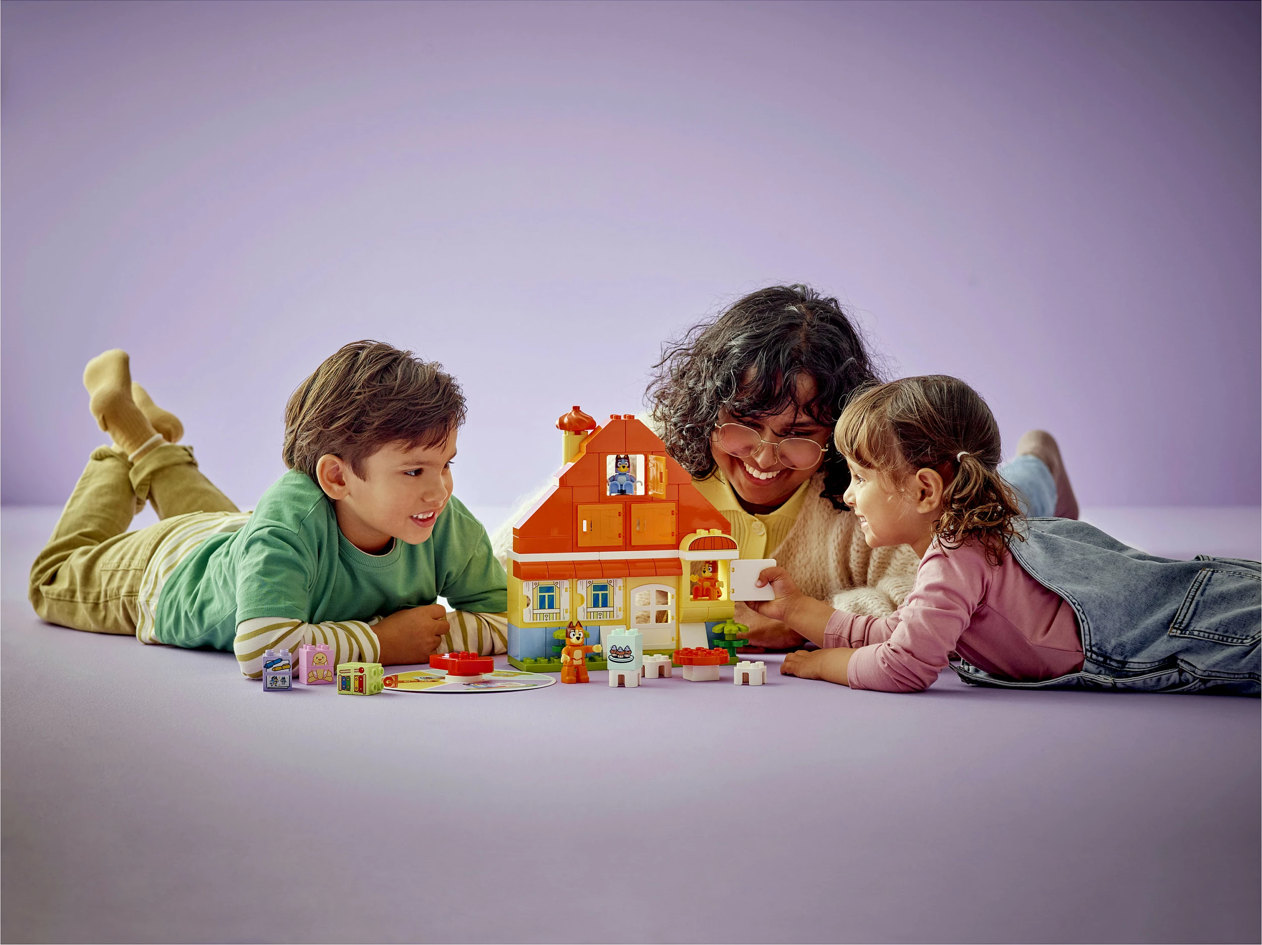 Set ndërtimi LEGO DUPLO 10459 Bluey’s Family House me lojë memorie, 83 copë, multikolor
