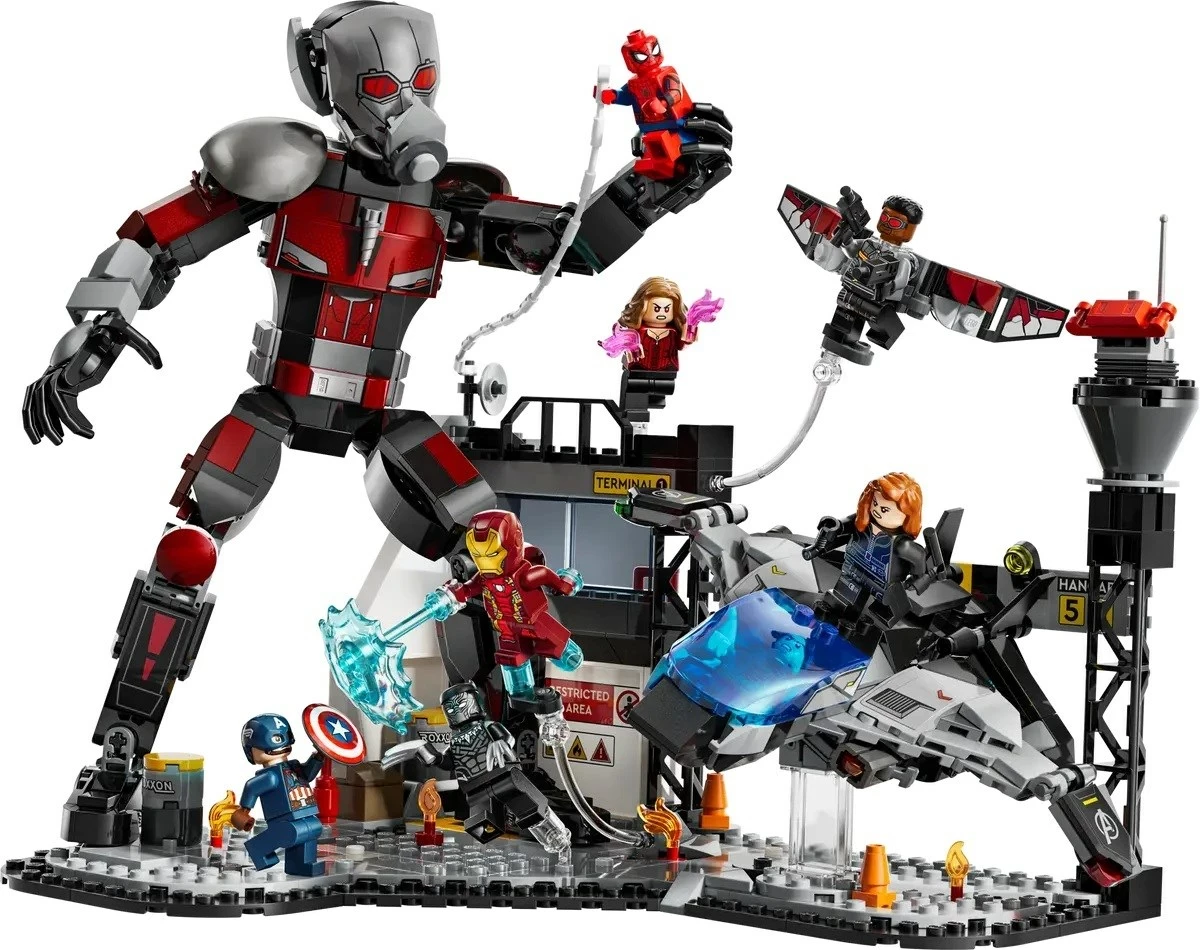 Set LEGO Marvel 76314 Captain America: Civil War Battle