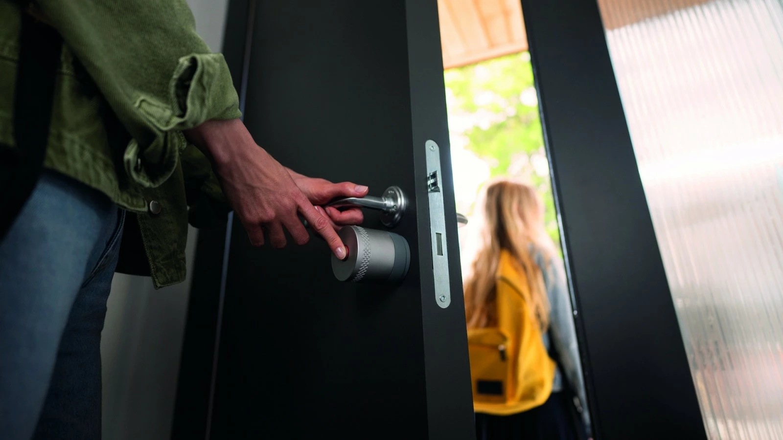 Bravë smart, Yale Home Linus L2 Lite 05/109100/MB, kompatibile me Matter, cilindër Euro Profile, 3x CR123A, e zezë