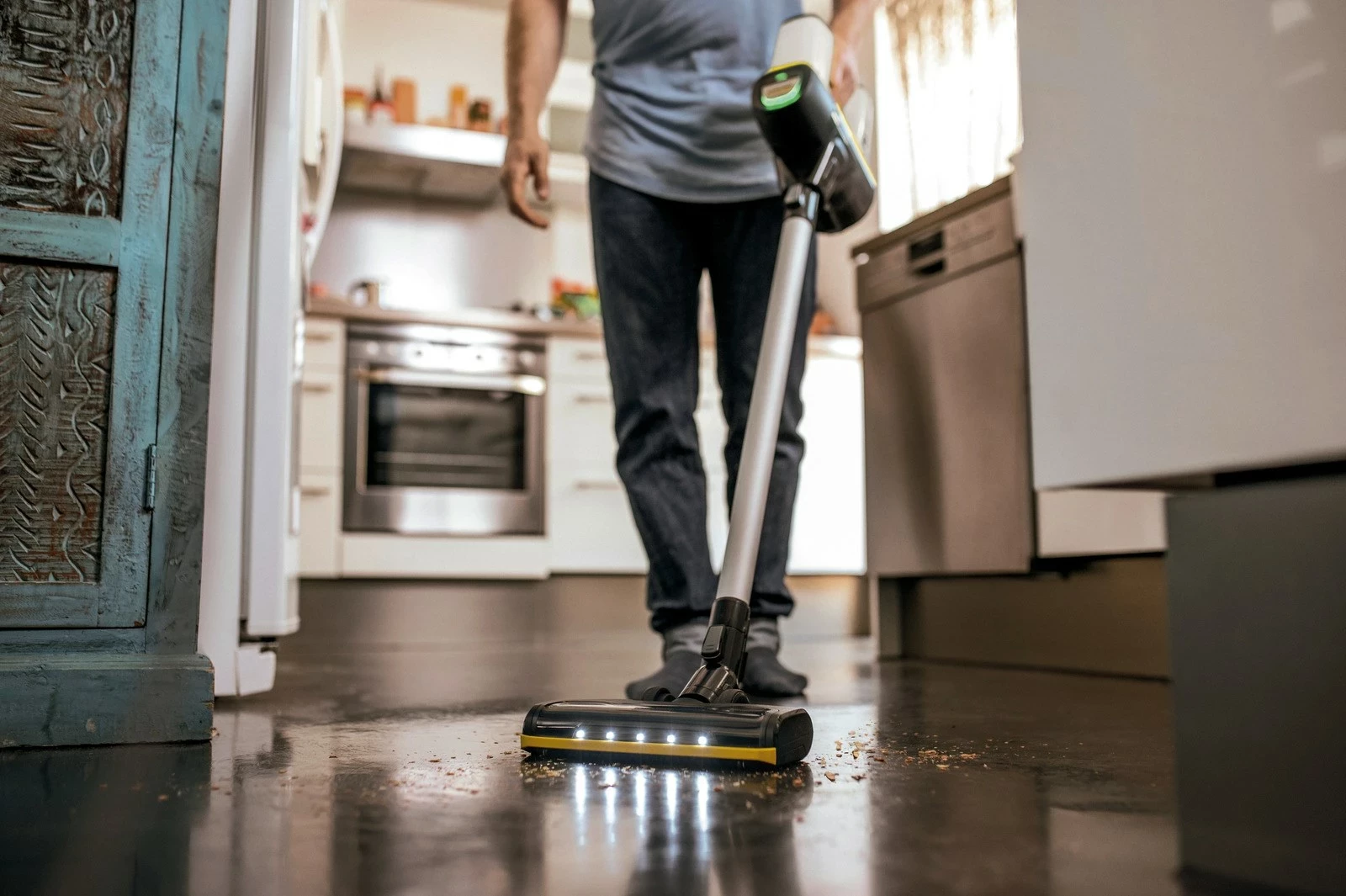 Fshesë pa kabllo KARCHER VC 6 Cordless ourFamily Duo, e bardhë