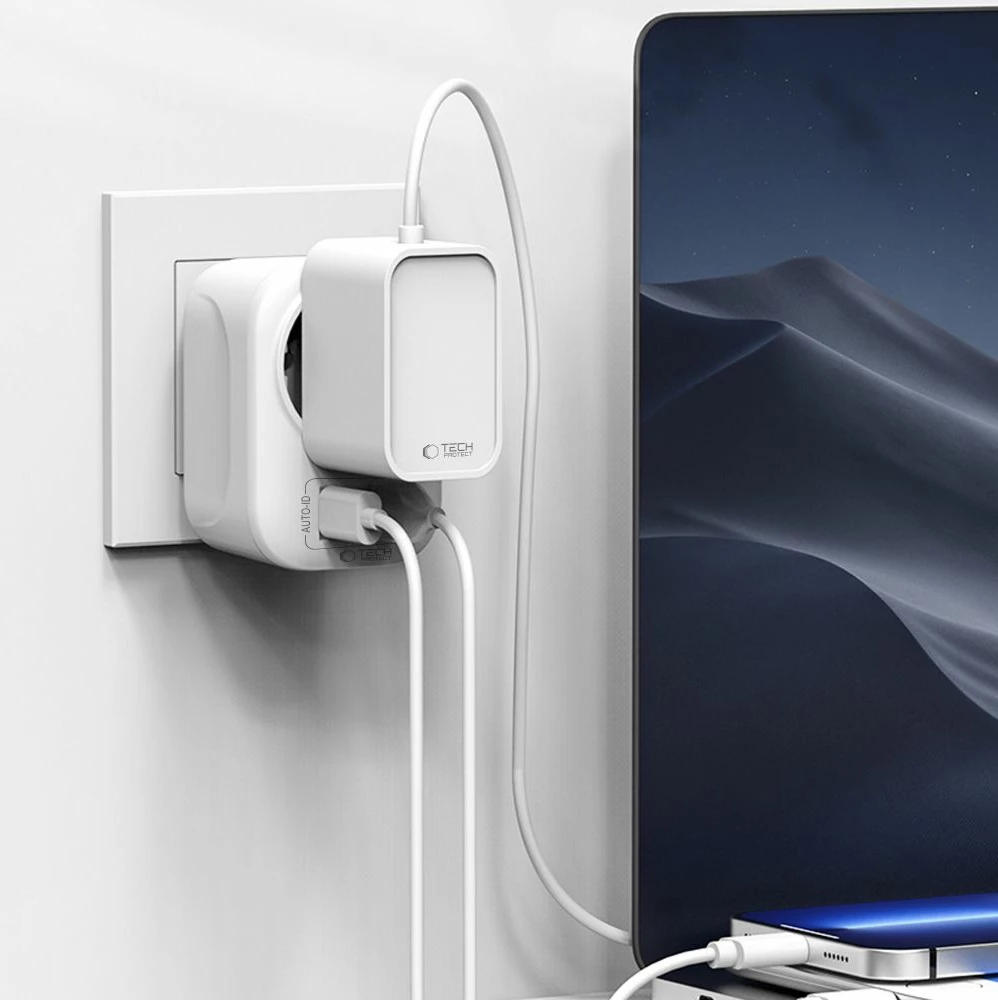 Adapter udhëtimi Tech-Protect TA100 EU në UK, 2500W, USB-A + USB-C, i bardhë, 1 copë