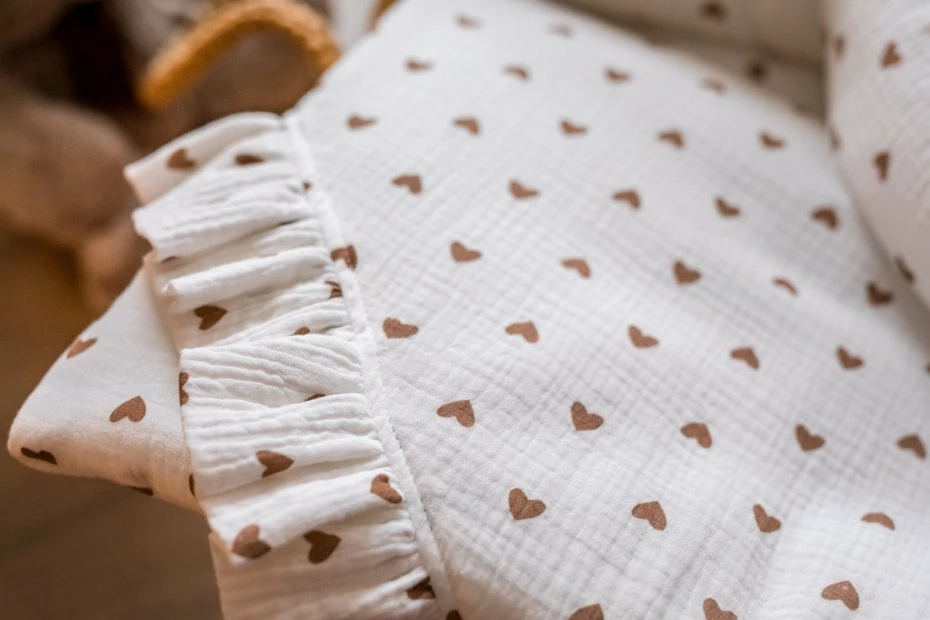 Set shtrati bebi muslin PULP BAMBOO Hearts 80x100 cm, e bardhë