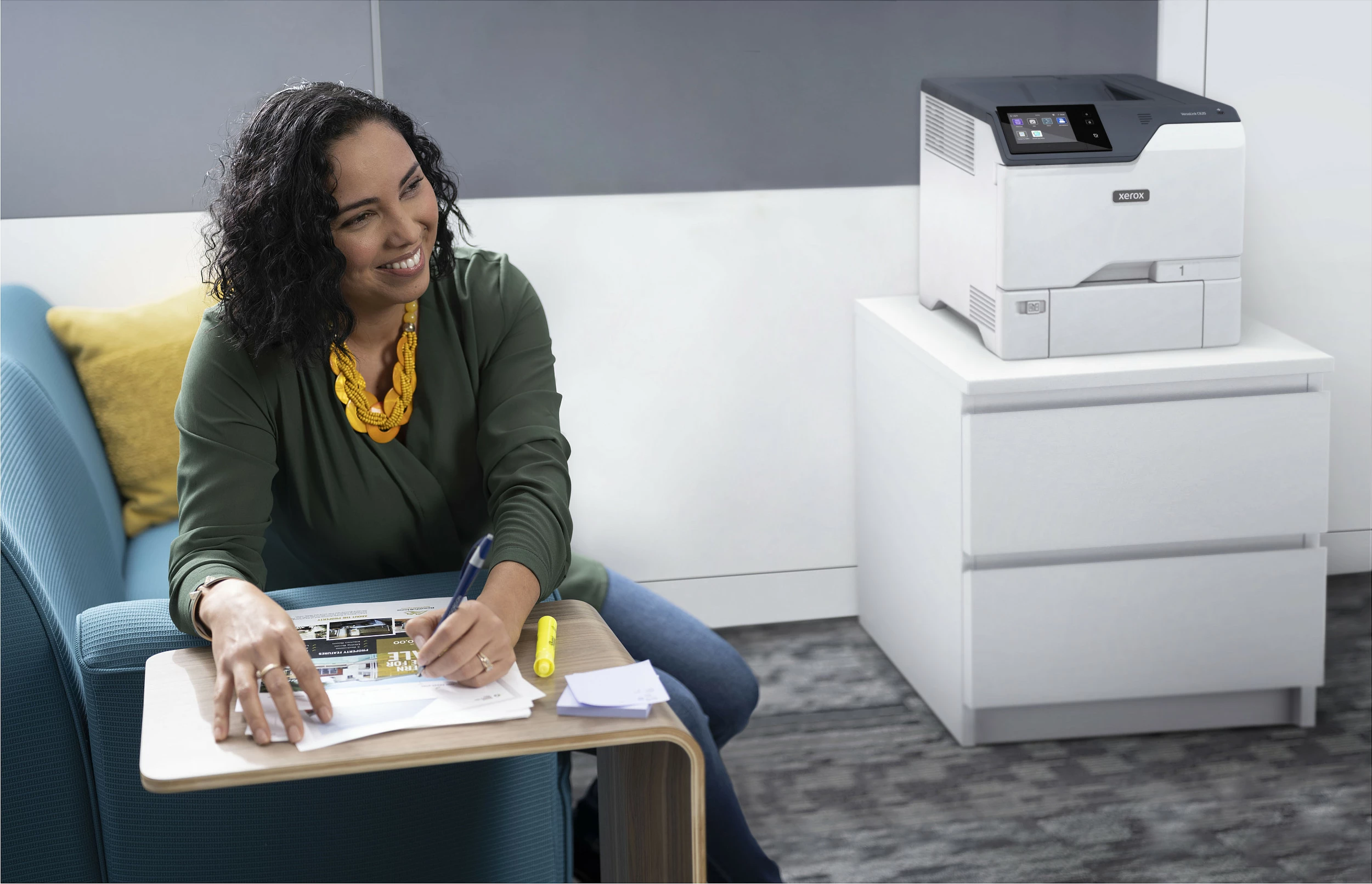 Printer Xerox VersaLink C620, me ngjyra, Duplex automatik, 40 ppm