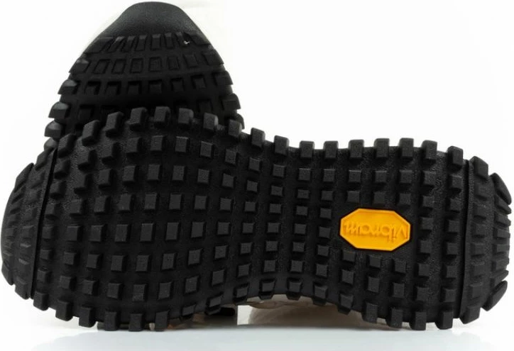 Çizme Colmar për femra, të bardha