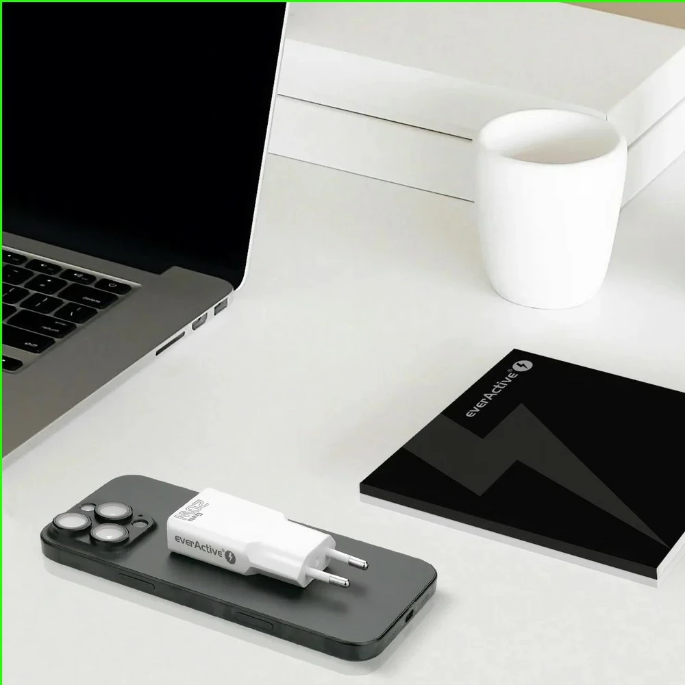 Karikues muri, everActive, SC-340Q, GaN super slim, USB QC 3.0 + USB-C PD 20W, 1x USB + 1x USB-C, i bardhë