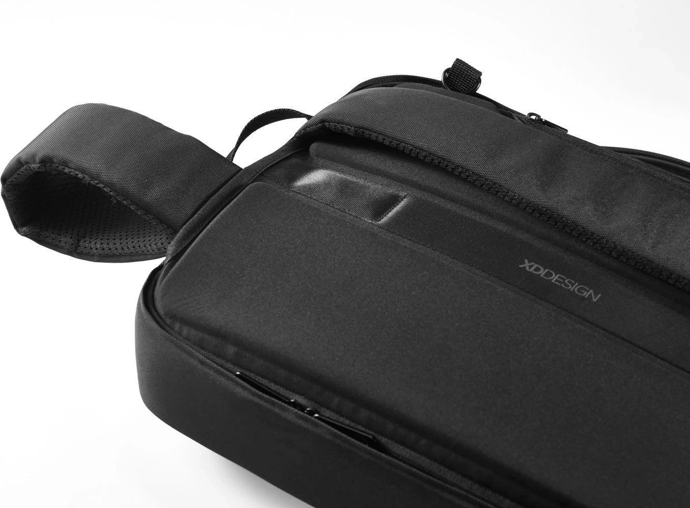 Çantë shpine/portofol XD DESIGN Bobby Bizz 2.0, 14 L, E zezë