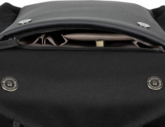 Çantë shpine për laptop RIVACASE 8524 14\" e zezë