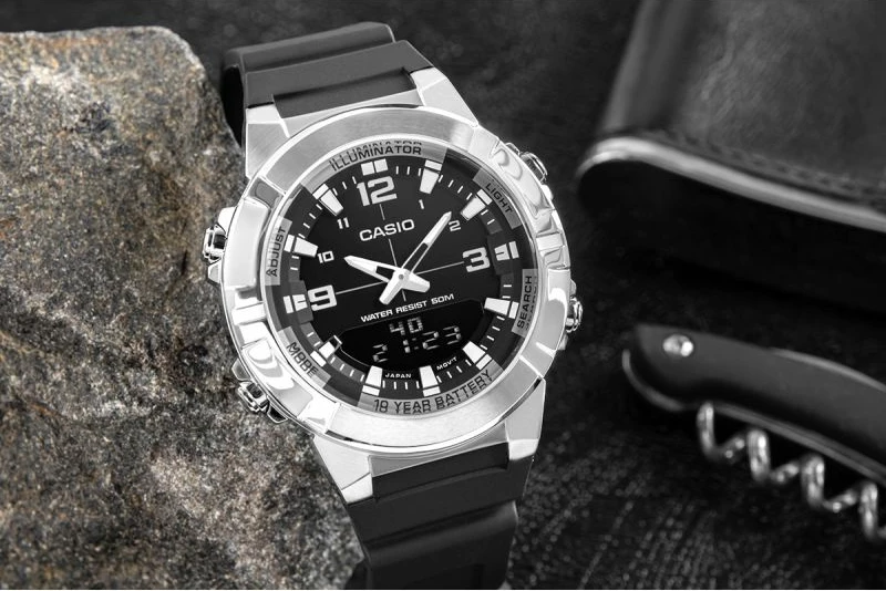 Orë dore për meshkuj CASIO, e zezë