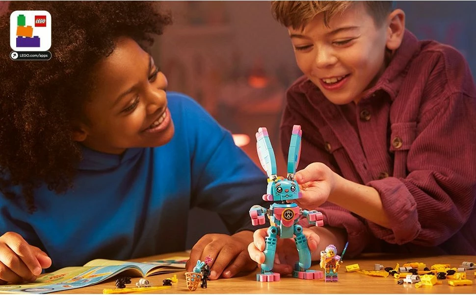 Set ndërtimi LEGO DREAMZzz 71453 Izzie dhe Bunchu, 259 pjesë, shumëngjyrësh