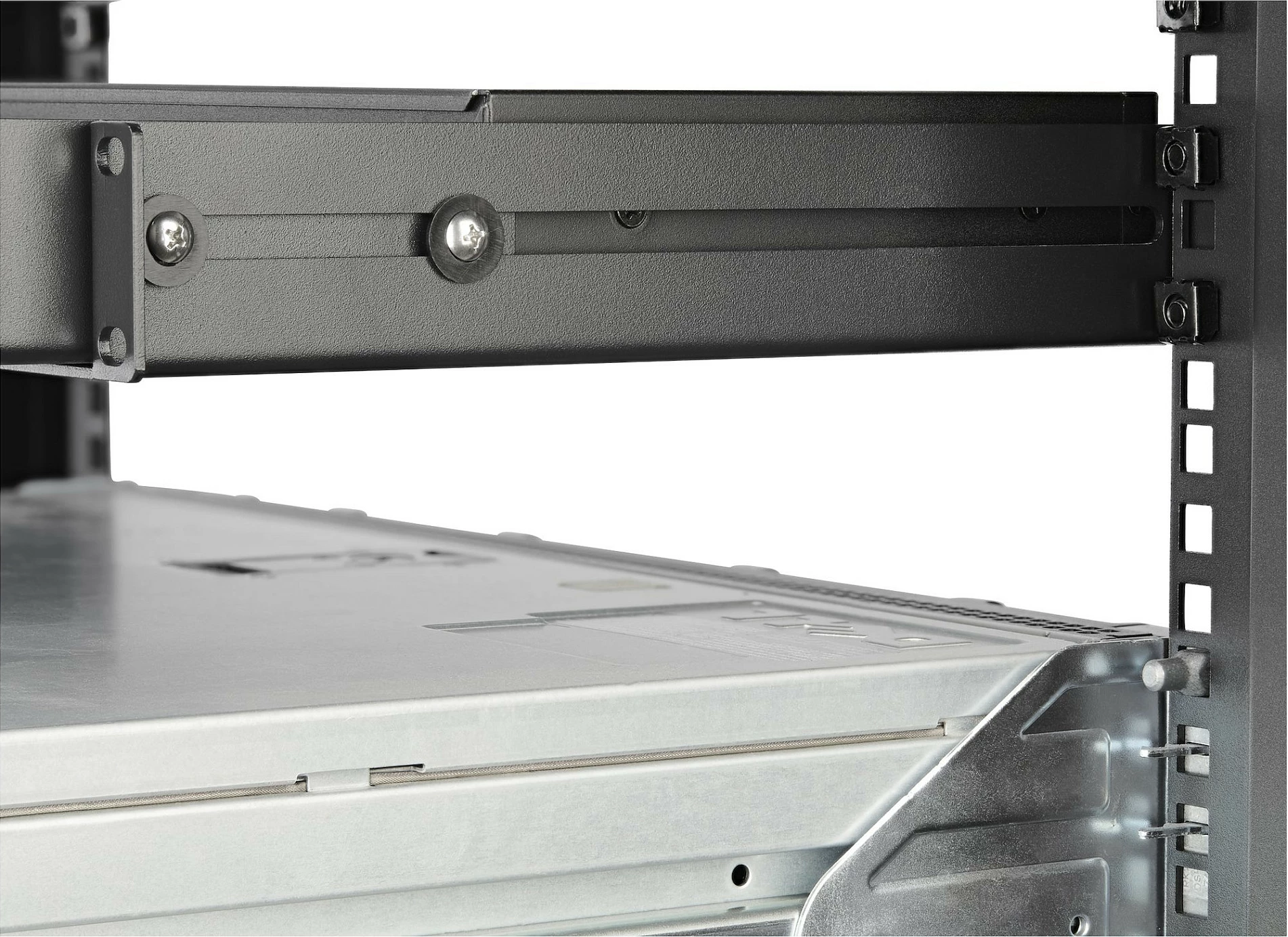 Shina rack serveri StarTech 1U, të rregullueshme për 4-post, deri 90.7 kg, e zezë