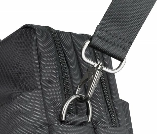Çantë laptopi RIVACASE 8257 për laptop deri 17.3", e zezë