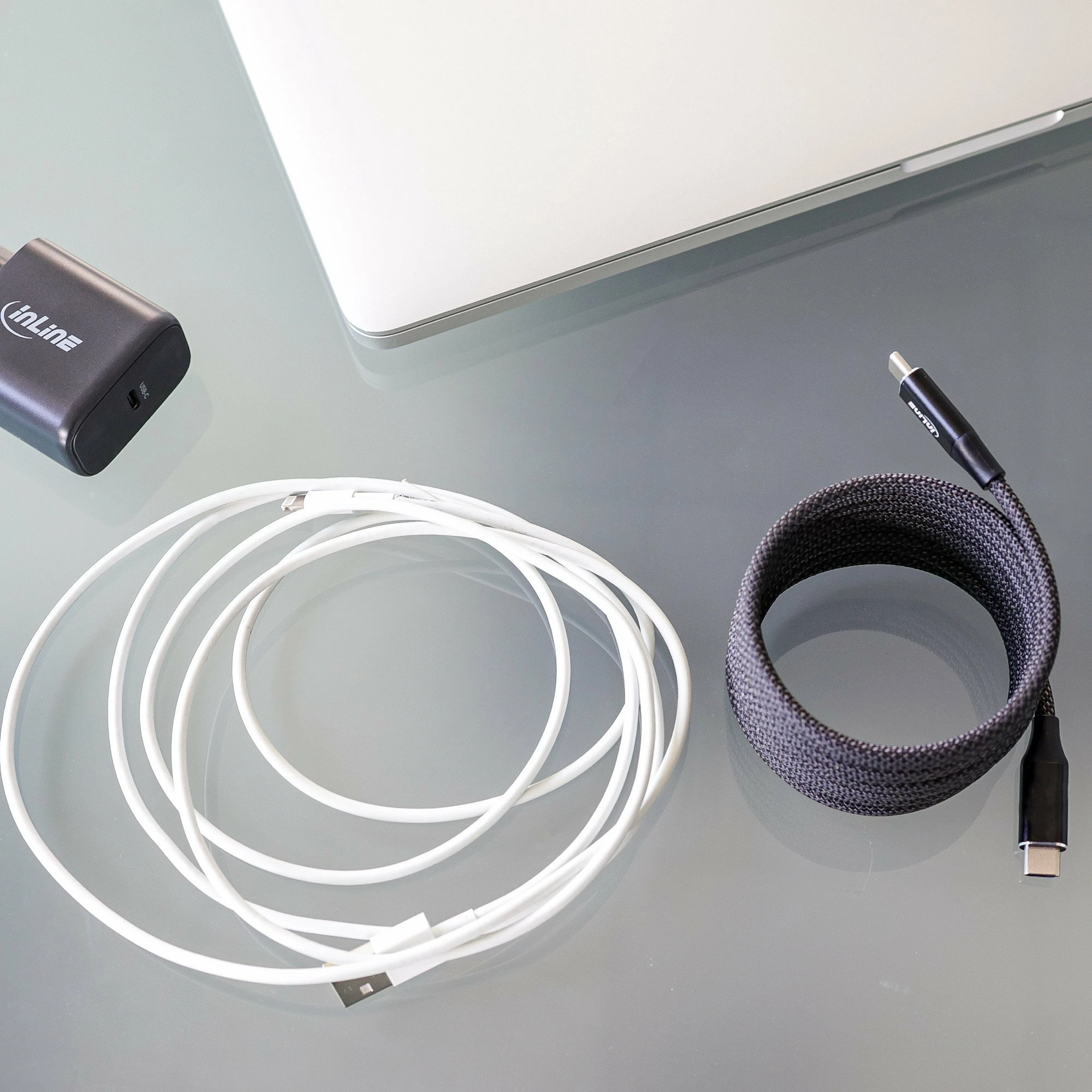Kabllo USB-C InLine 35881, 1 m, 100 W, USB 2.0, magnetike, e zezë