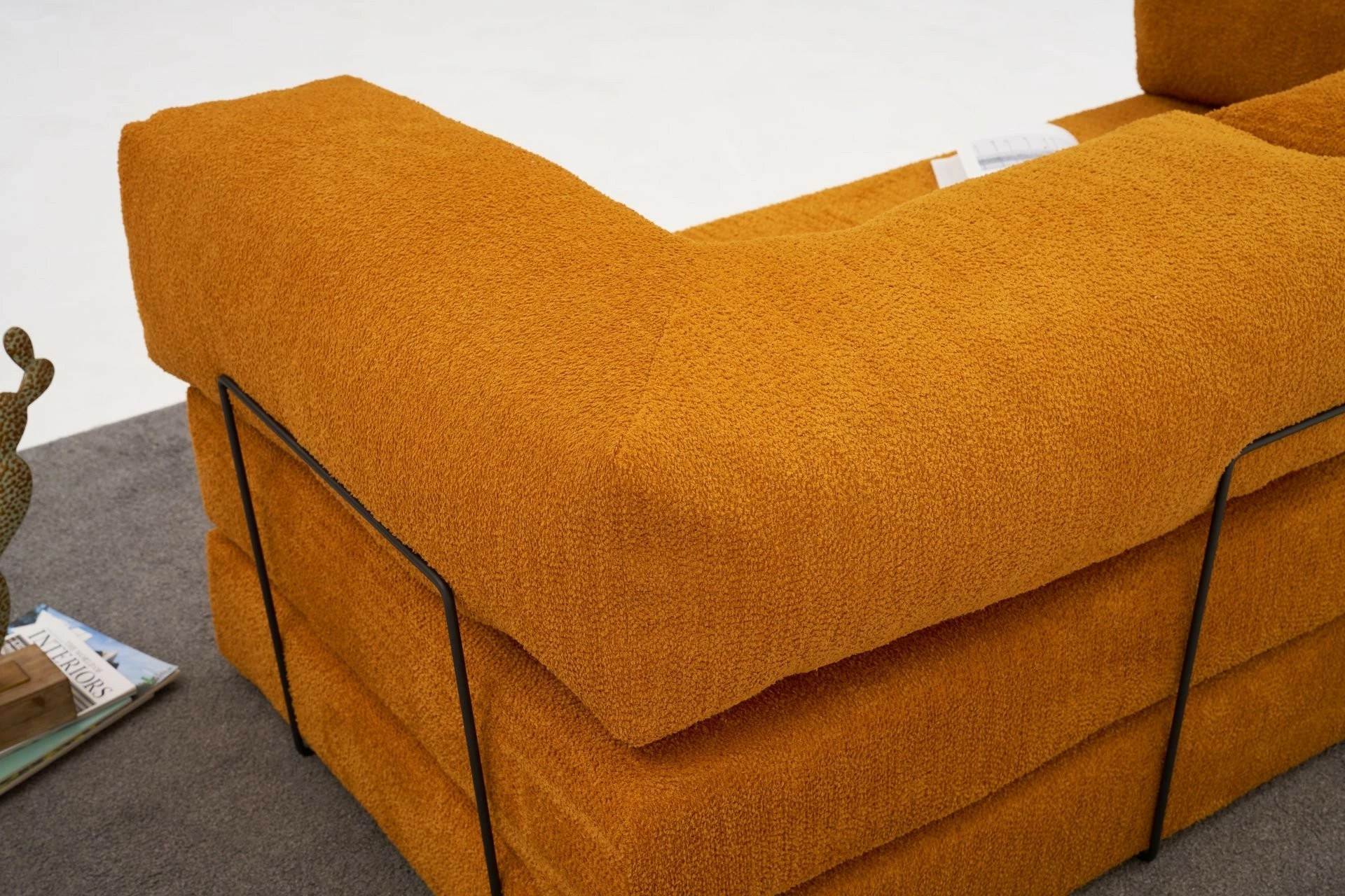 Divan treshe Atelier del Sofa, Comfort, portokalli