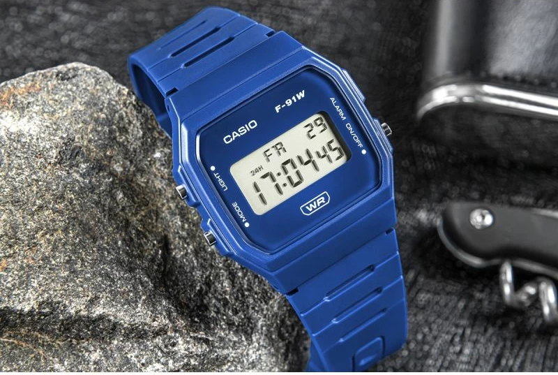 Orë dore unisex Casio F-91WB-2A1EF, blu, me kuti