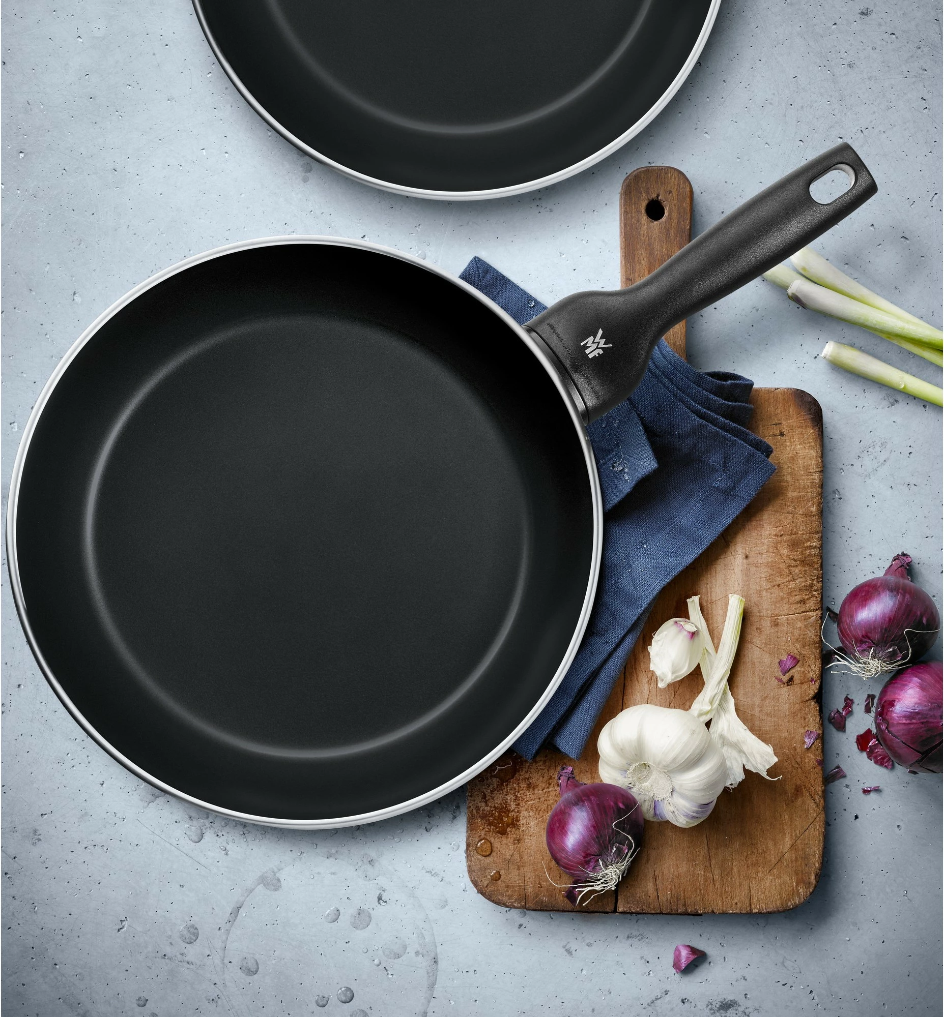 Tigan WMF Ceradur Profi 20cm, për induksion, i zi