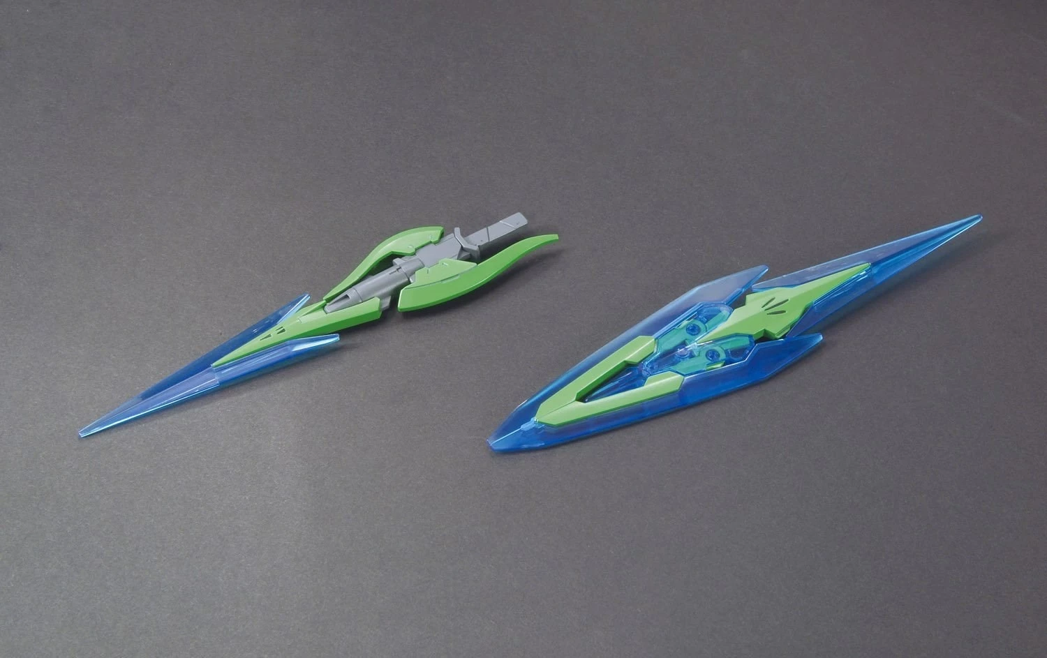 Model ndërtimi Bandai HGBF Gundam 00 Shia Qan[T] 1/144, koleksion