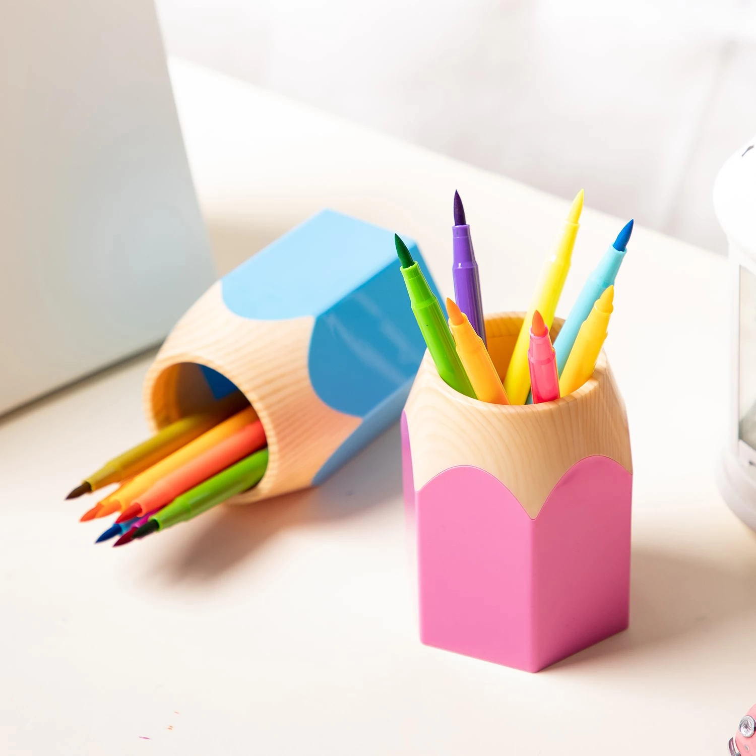 DELI MBAJTËS PËR STILOLAPSA 9145