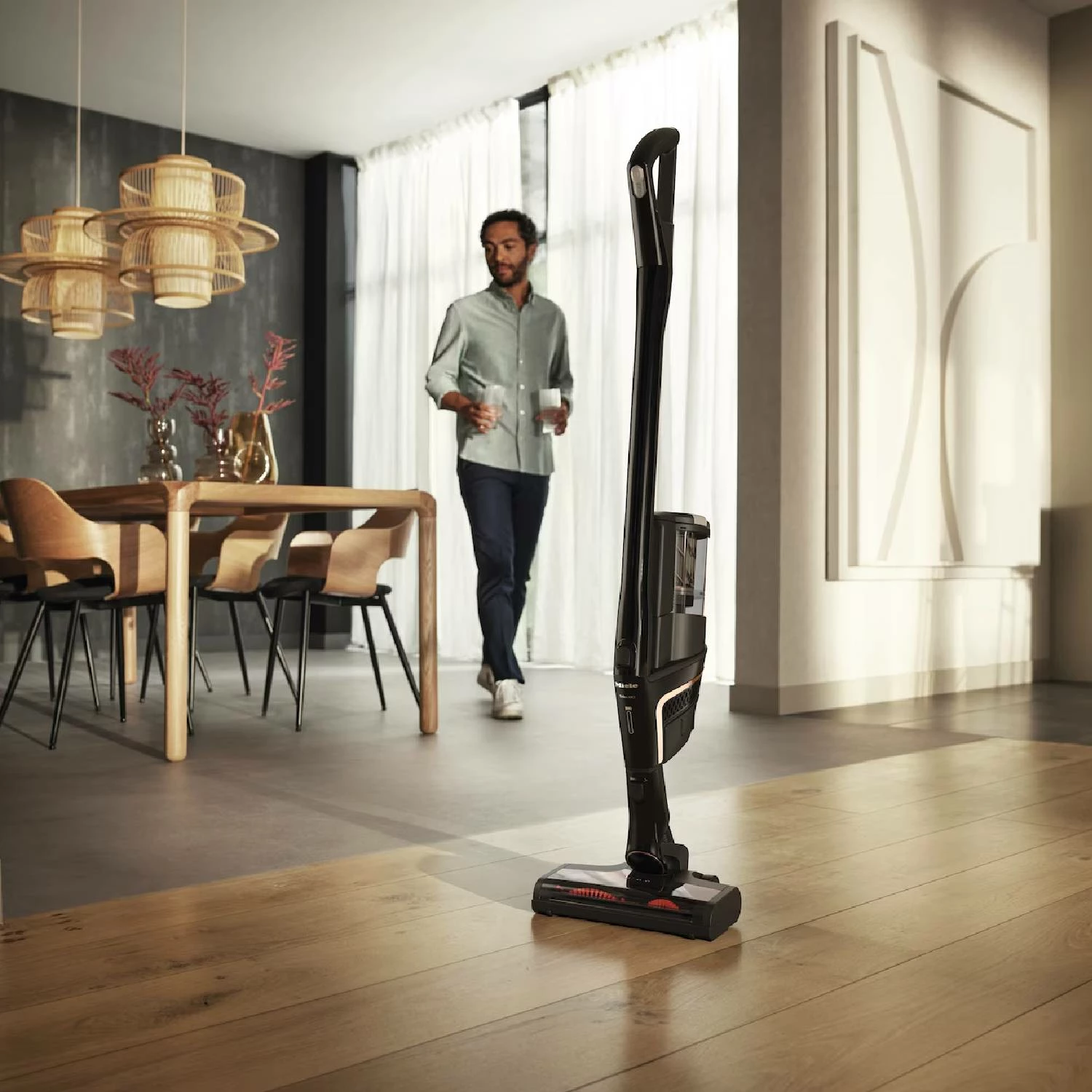 Fshesë elektrike me shkop pa kabllo Miele Triflex HX2 125 Gala Edition 3-në-1, deri 60 min, 2 bateri, Obsidian Black