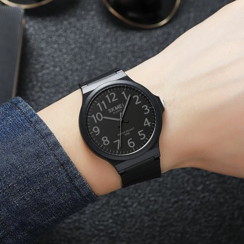 Orë dore për meshkuj Skmei, e zezë