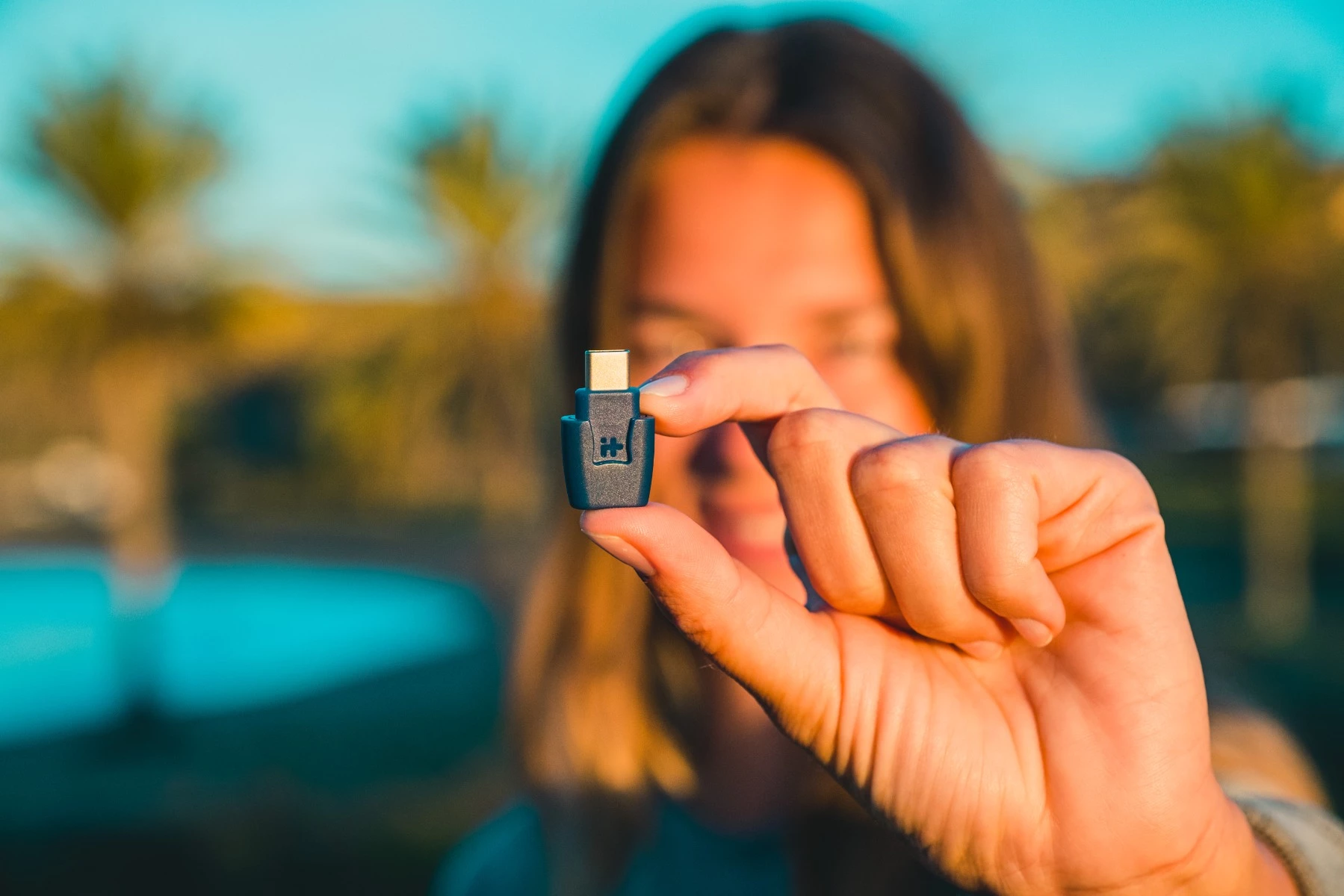 Pajisje kundër pickimeve të insekteve HEAT IT V3 USB-C, e kaltër