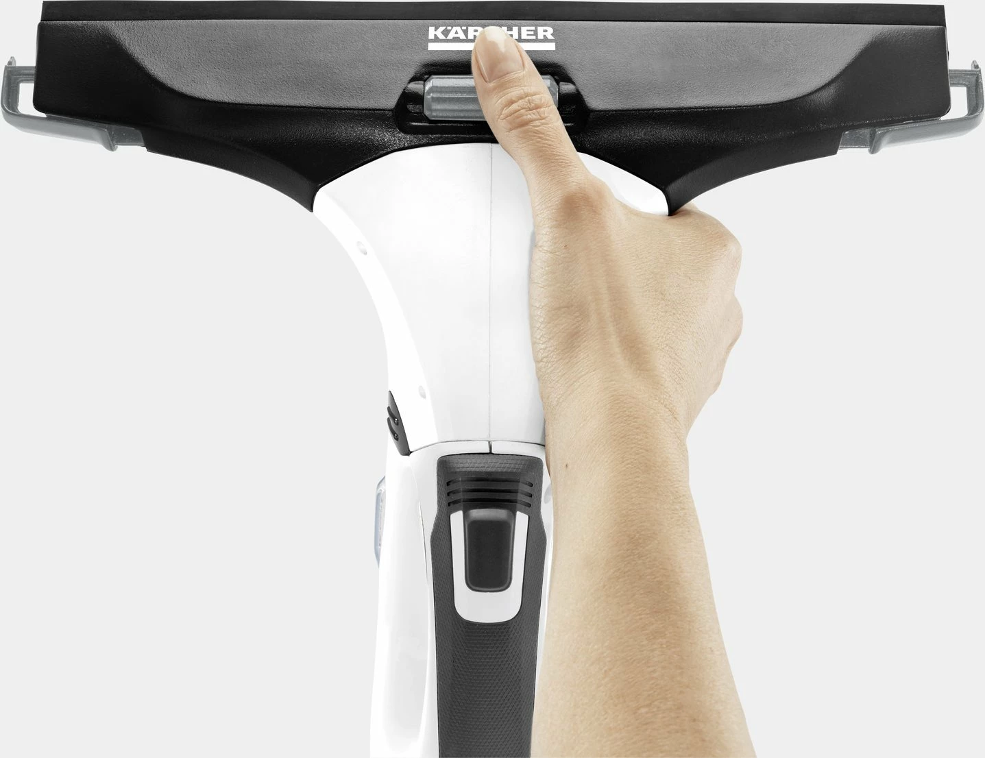 Pastrues xhamash Karcher WV 5 Plus N (1.633-701.0), me bateri 35 min, depo 100 ml, i bardhë, set me aksesorë