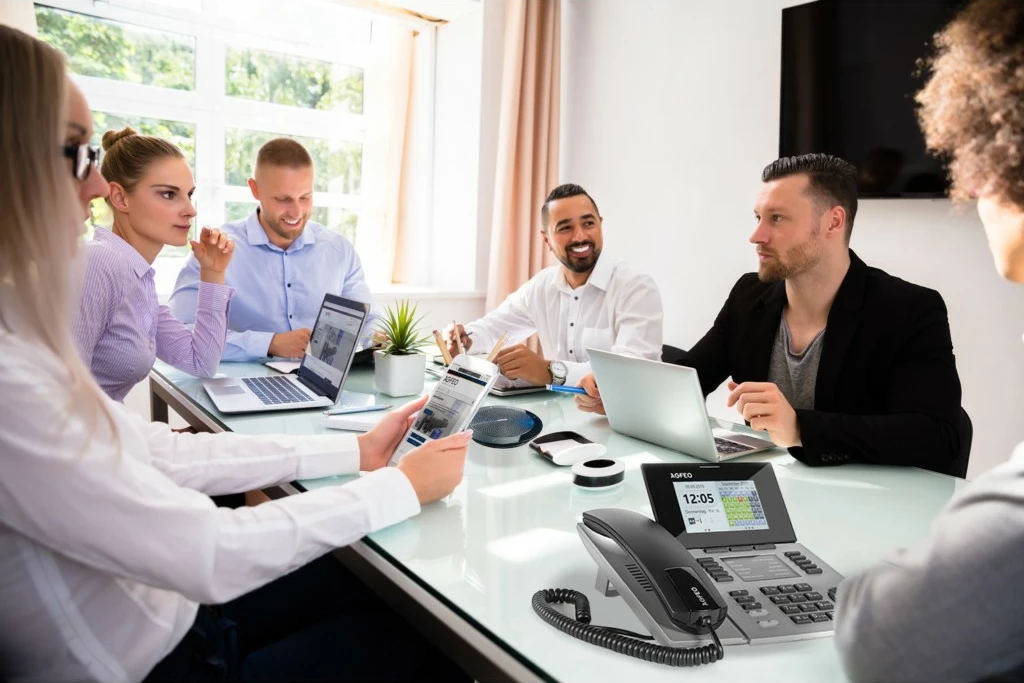 Telefon IP AGFEO ST 56, dorëzë me kabllo, 5000 kontakte, LCD, argjendi