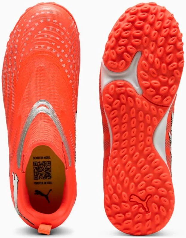 Atlete futbolli Puma për fëmijë Future, të zeza