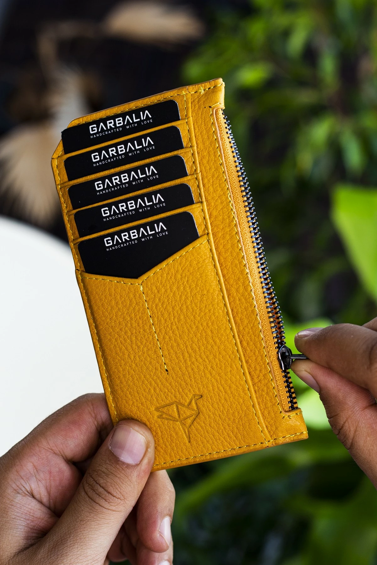 Mbajtës kartelash, ngjyrë mustard, Zoozie Bags