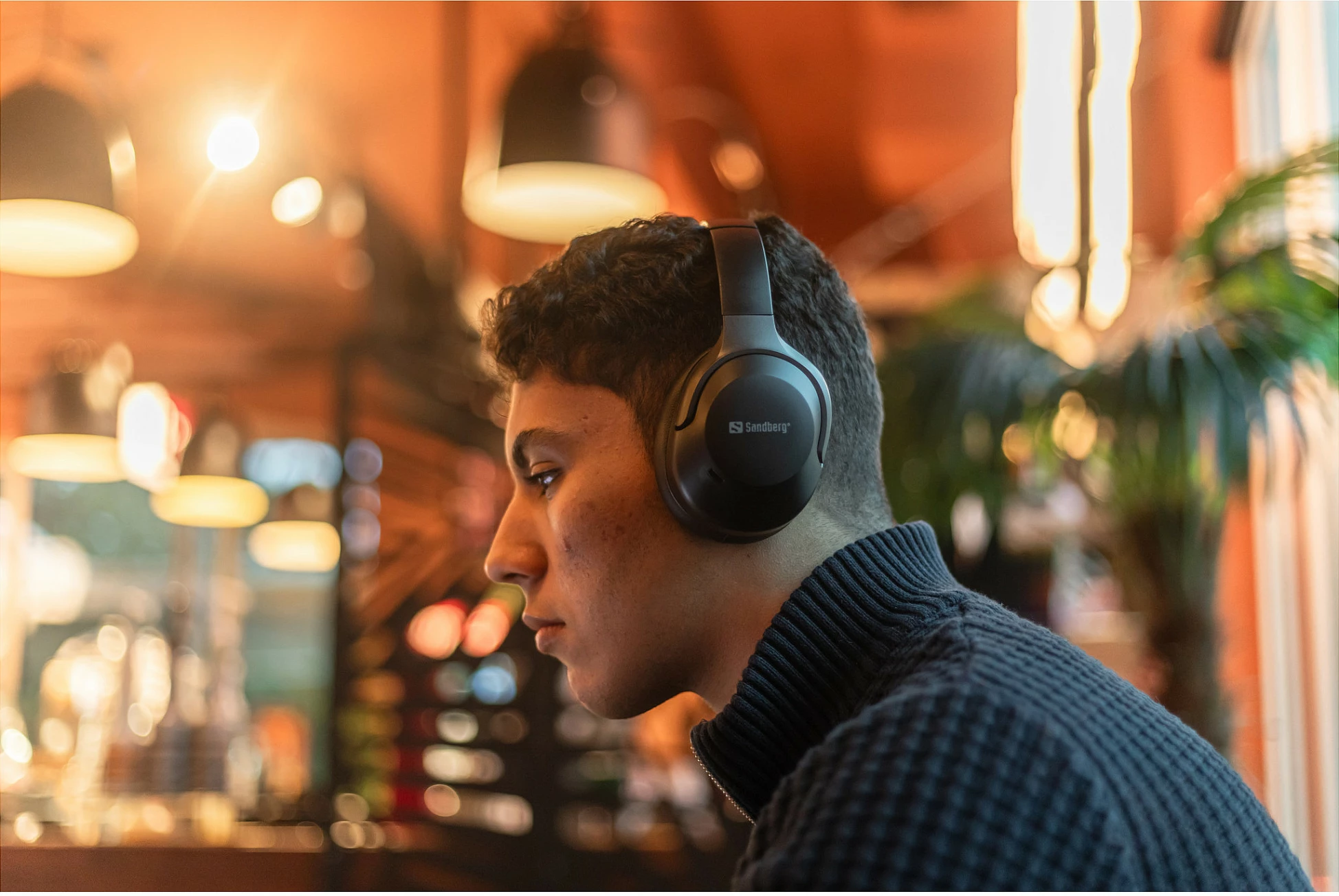 Kufje wireless Sandberg Travel Headset ANC+ENC, Bluetooth 6.0, deri 30h, të palosshme, të zeza