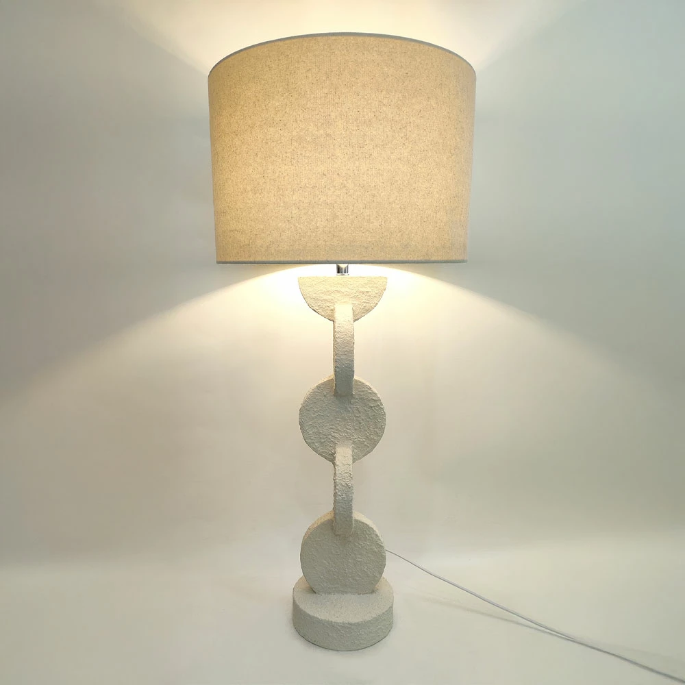 Llambë tavoline Prisma, rrëshirë dhe liri, bezhë, 38x38x84cm