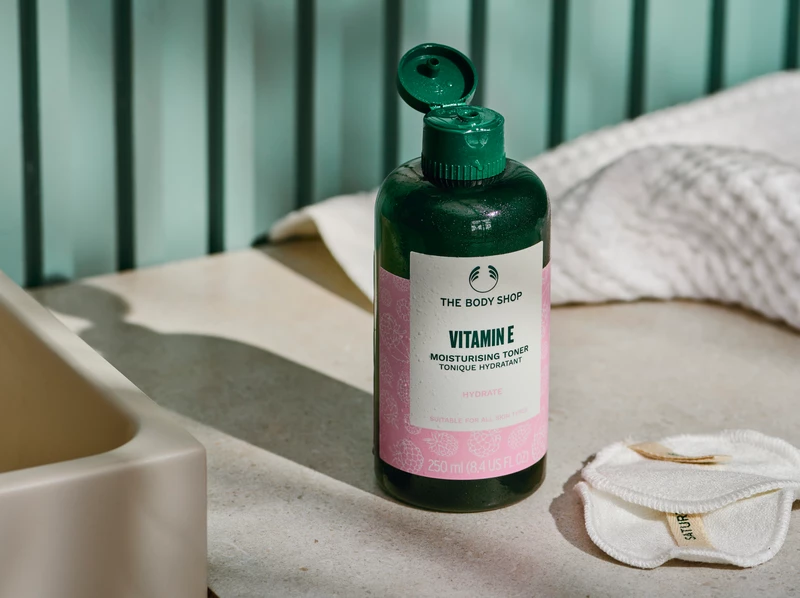 Vitamin E - Toner Hidratues për Fytyrën 250 ML