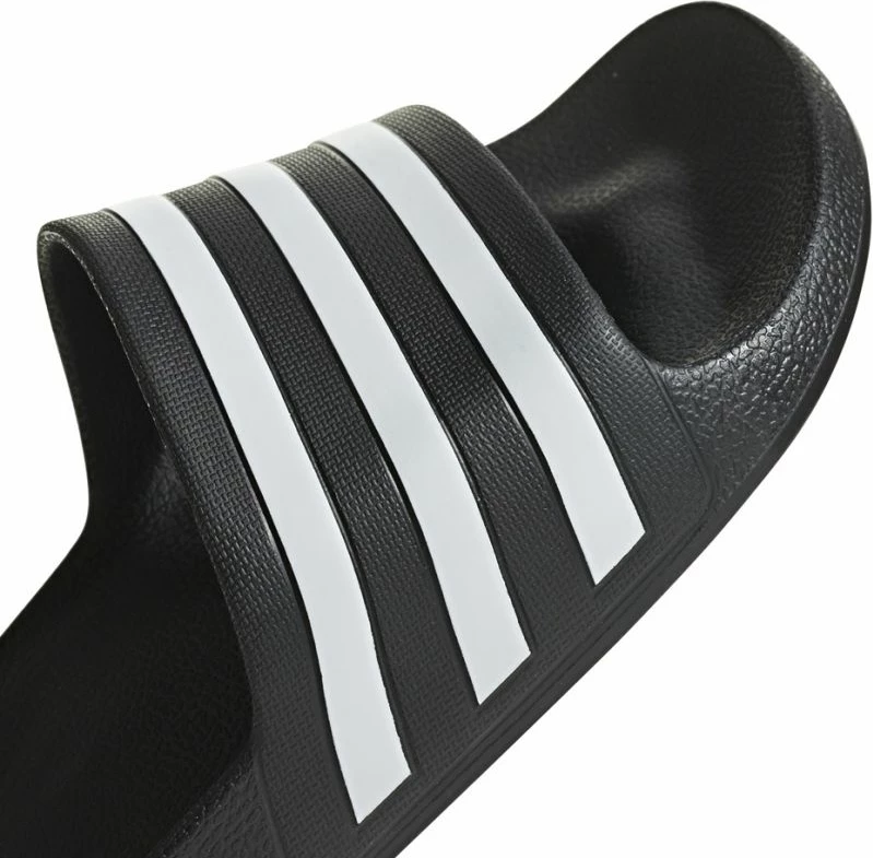 Atlete për turizëm adidas, të zeza [Madhësia: 38]